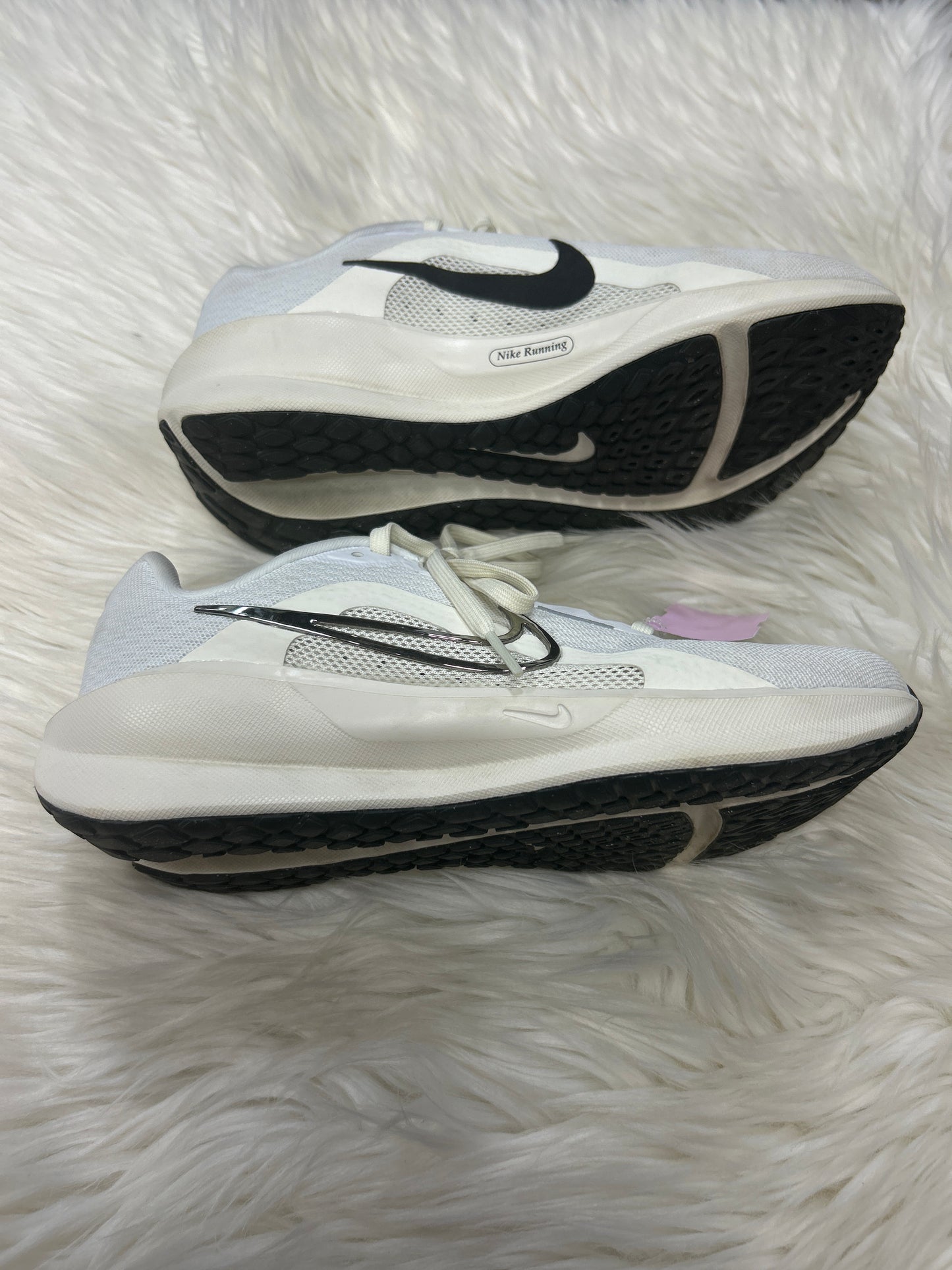 Shoes Athletic By Nike In Cream, Size:8