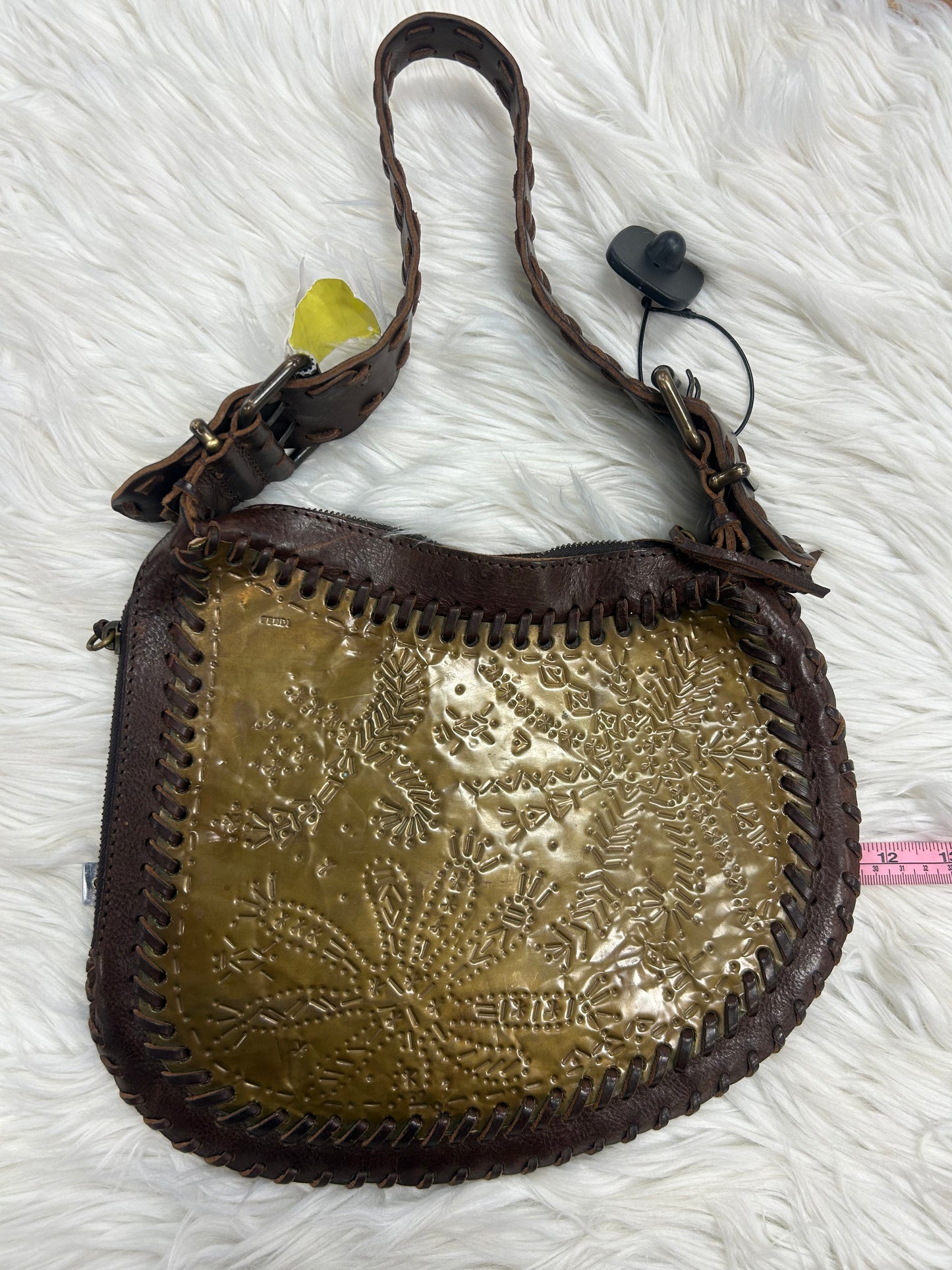 Handbag Luxury Designer By Fendi, Size: Medium